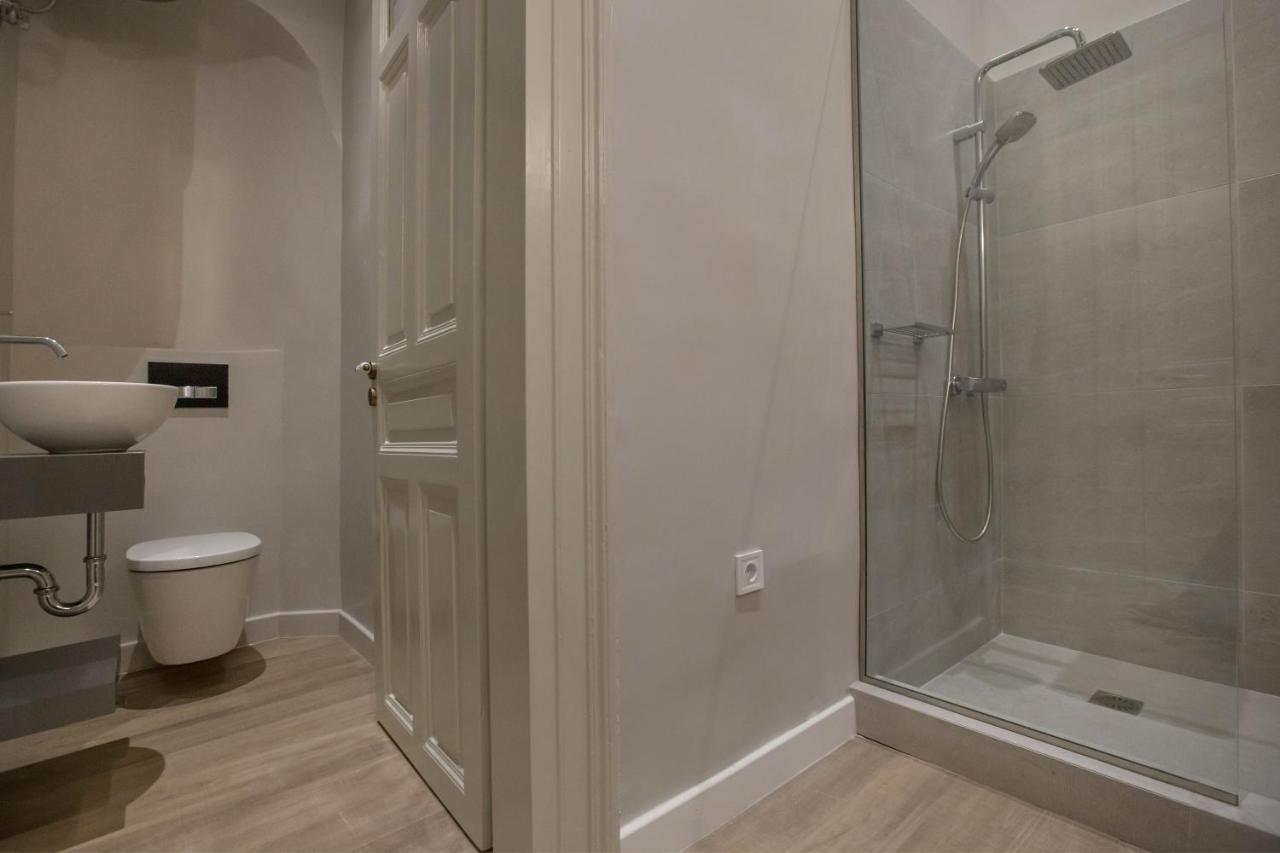 Sophisticated Apartment In Syntagma By Ghh Атина Екстериор снимка