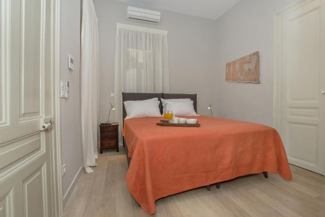 Sophisticated Apartment In Syntagma By Ghh Атина Екстериор снимка