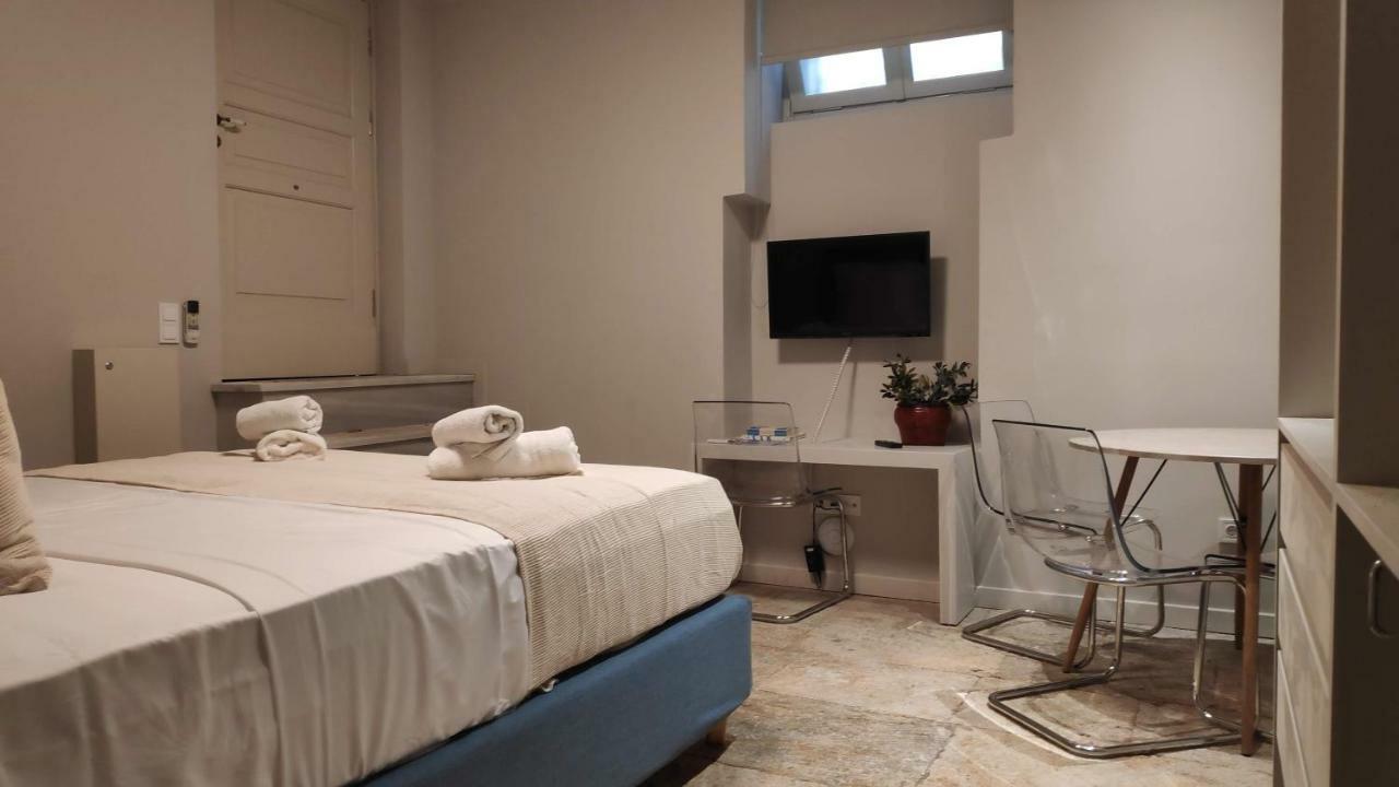 Sophisticated Apartment In Syntagma By Ghh Атина Екстериор снимка