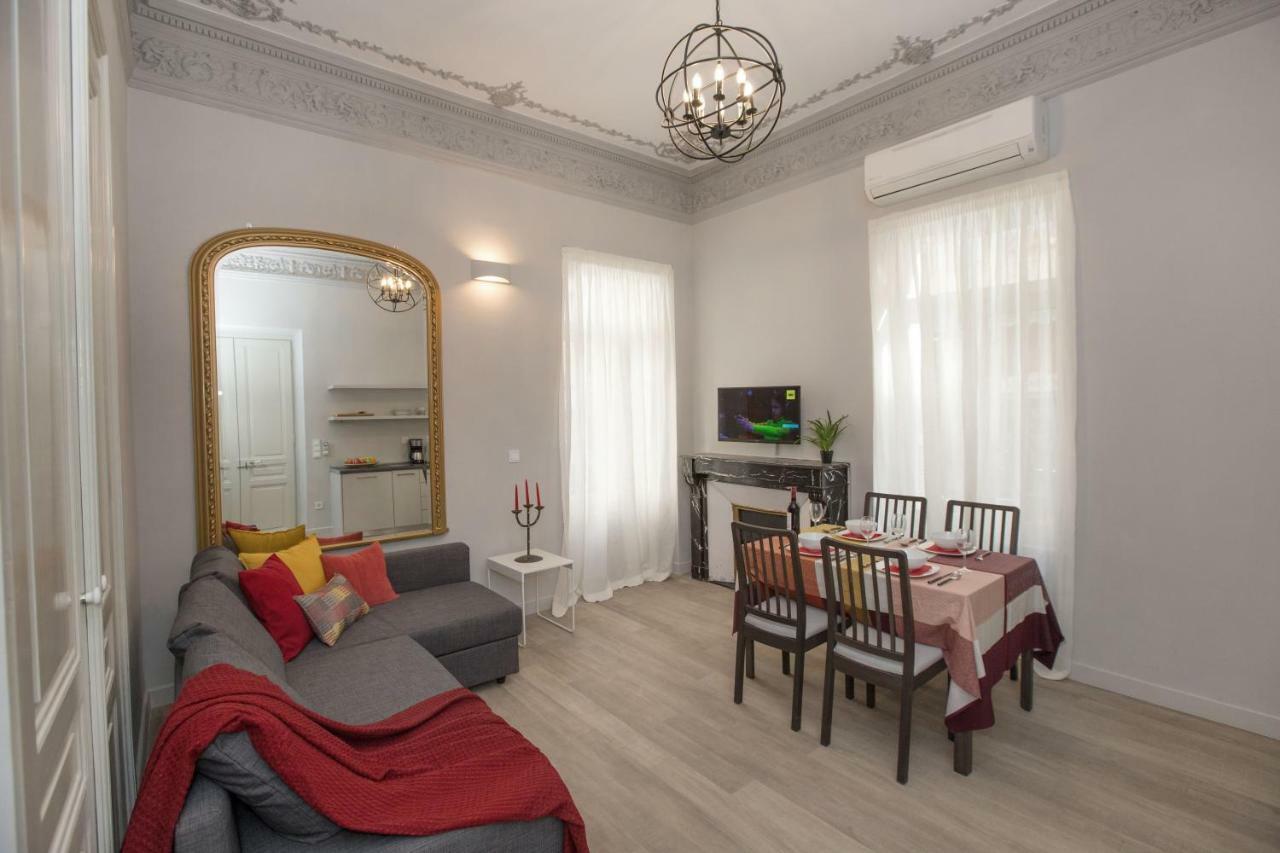 Sophisticated Apartment In Syntagma By Ghh Атина Екстериор снимка