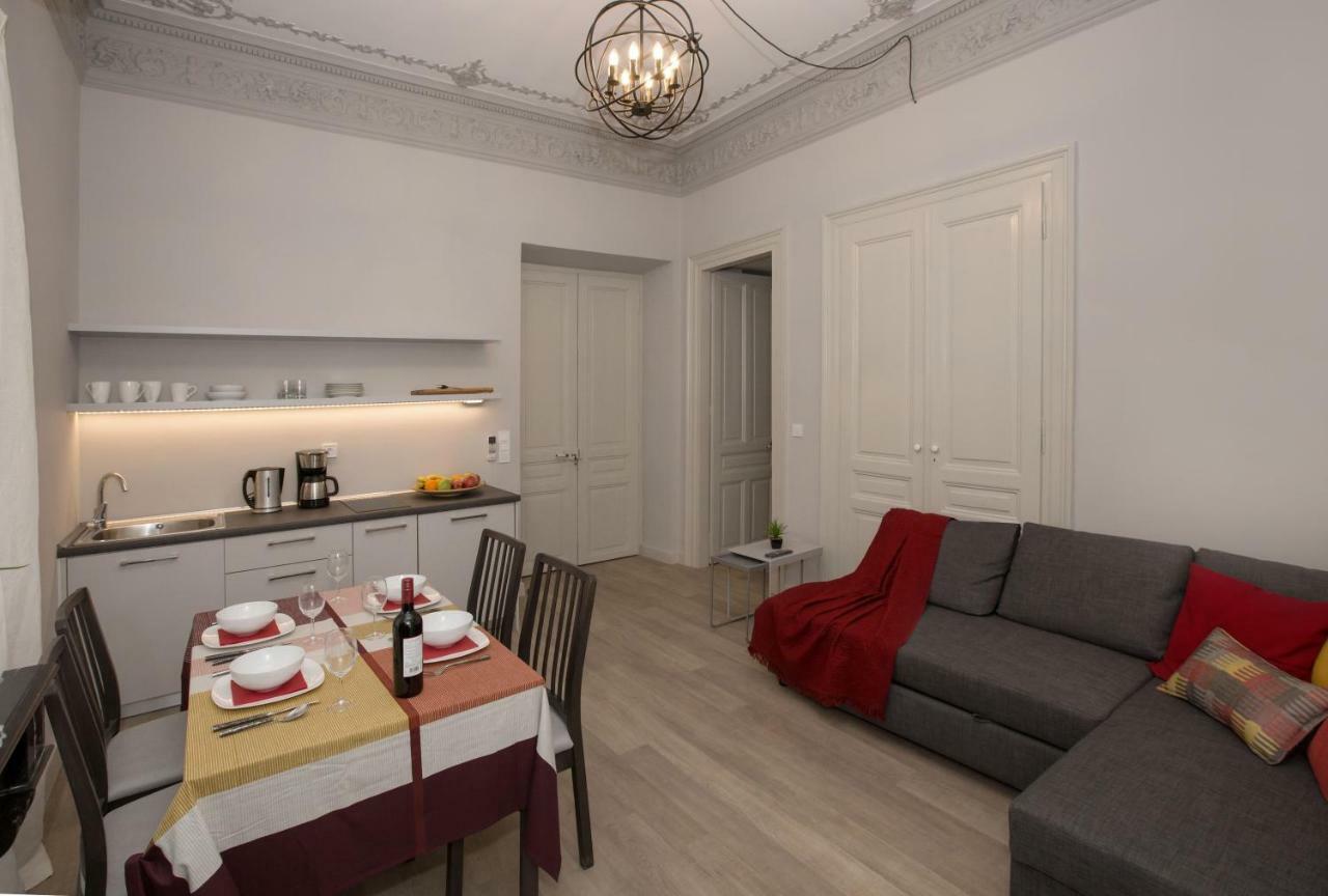 Sophisticated Apartment In Syntagma By Ghh Атина Екстериор снимка